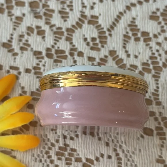 💐Crummles & Co; Vintage, Made in England - Enamel Maypole Kate Greenway Trinket - Picture 7 of 10